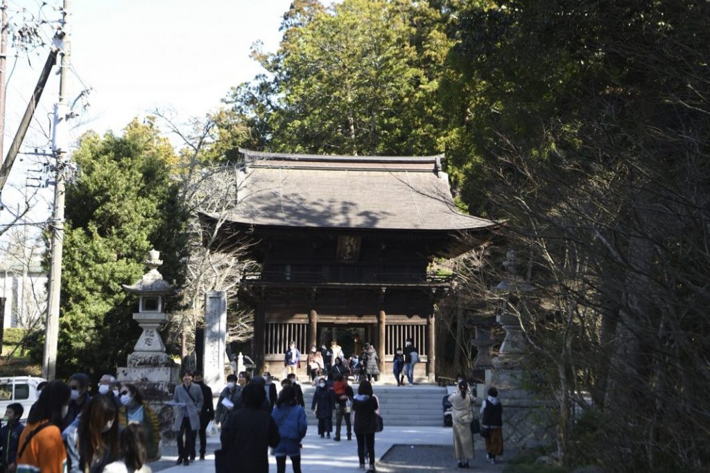 法多山で護摩祈祷と厄除けだんご 願い事を成就 静岡県観光公式ブログ