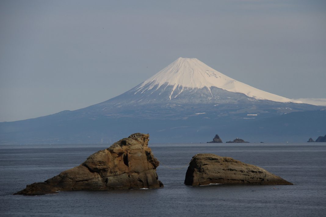 雲見海岸からの富士山