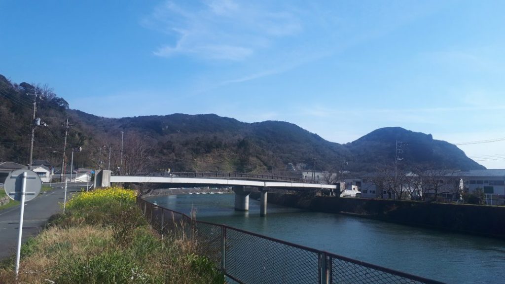 稲生沢川