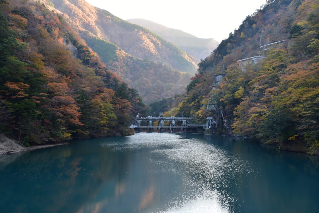 寸又峡